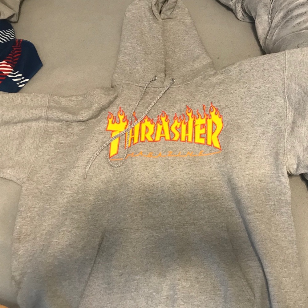 THRASHER FLAME HOODIE (100% authentic)